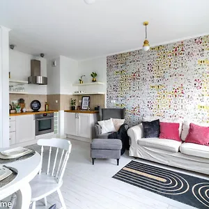 M&r Apartament Travel&business Premium Skoroszewska - Free Wifi - Self Check-in - Enel-med - Fv - Close The City Center Warszawa