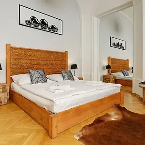 historic-centre-apartments-vii.praguehotelsweb.com/